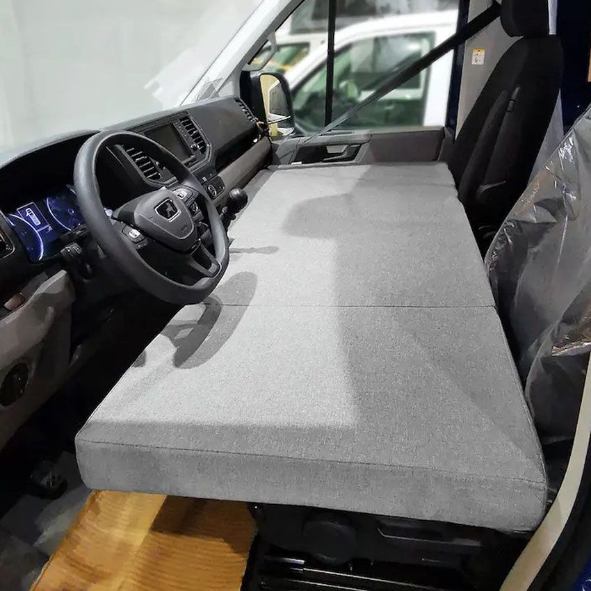VW Crafter II-Man cama delantera 02p