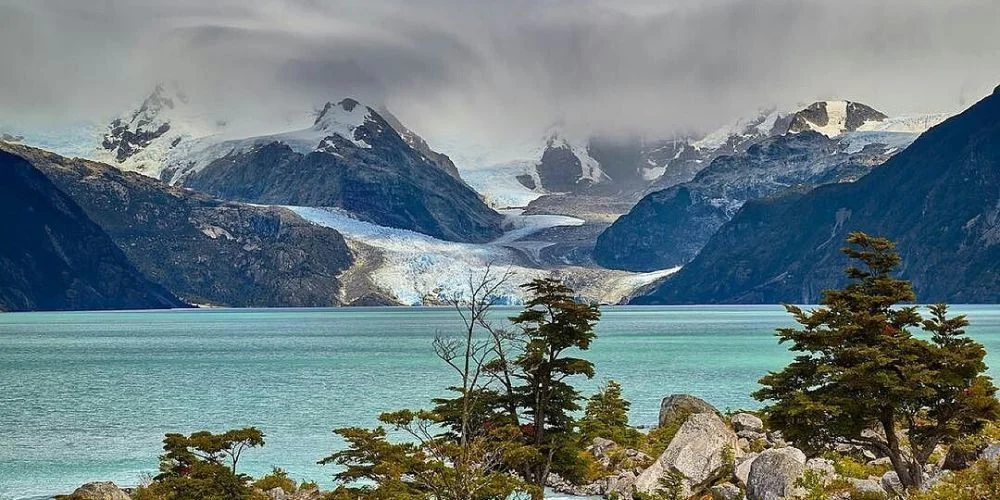 Valles glaciares de León en camper